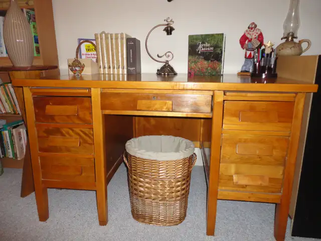 Bureau pour ordinateur in Desks in Longueuil / South Shore - Image 2