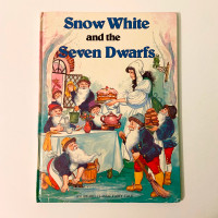Vintage 1980 Snow White And The Seven Dwarfs Award Classic Tales