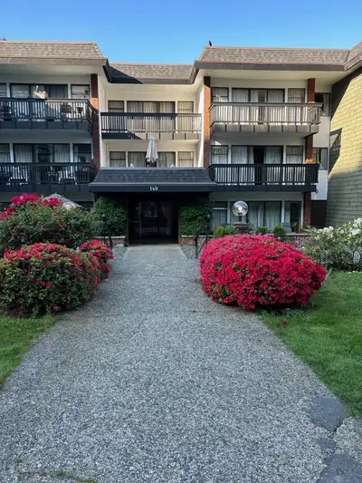 $2,222 / 787 sq/ft- 1 BEDROOM - GREAT LOCATION NORTH VANCOUVER