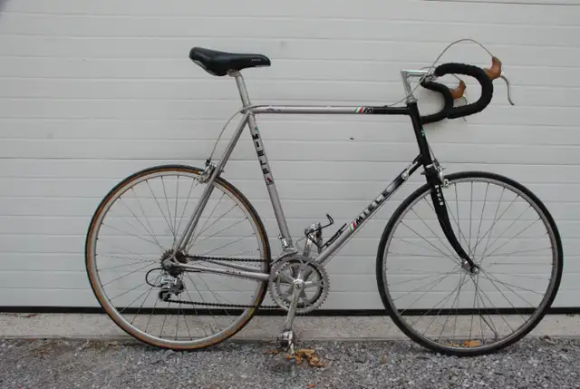 Miele bike in Road in Kawartha Lakes - Image 2