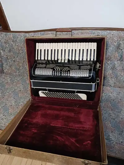 Accordion, View more