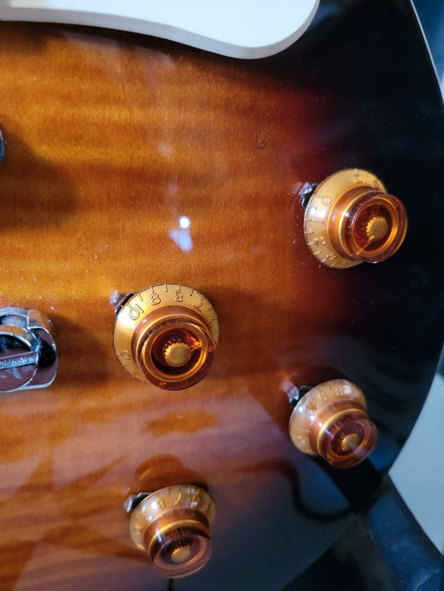 Epiohone Les Paul standard  in Guitars in London - Image 3