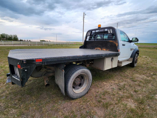 Ram 5500 Flatbed in Cars & Trucks in Lethbridge - Image 2