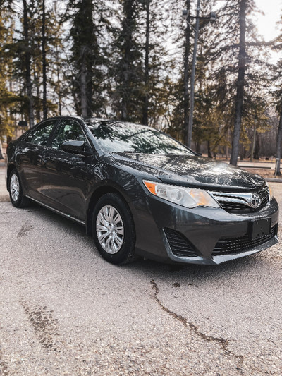 2012 Toyota Camry LE - 113,000km - Safetied - Clean Title