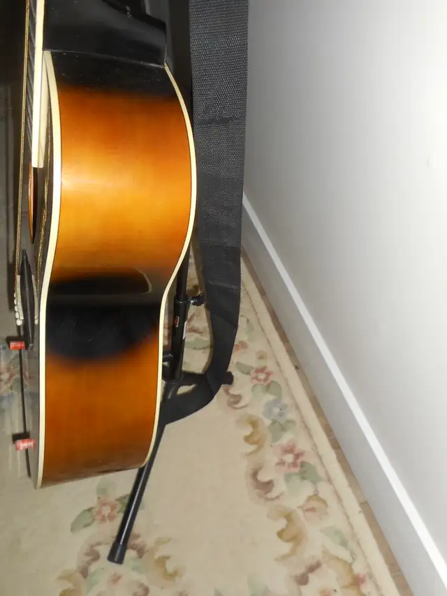 GWL GUITAR GWL45FTSB, +CASE, ADDISSINAL STRINGS in Guitars in Dartmouth - Image 9