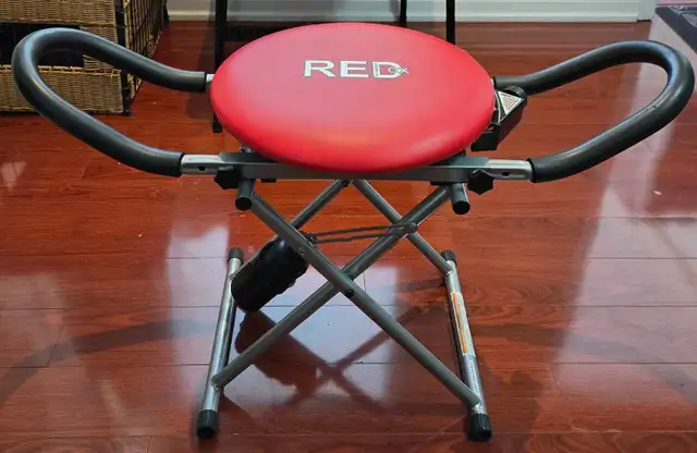 Red Fitness Core Exercise Machine in Exercise Equipment in Oakville / Halton Region - Image 2