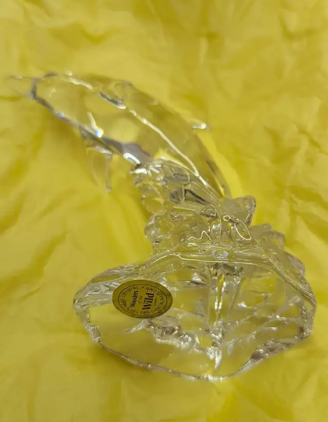 Crystal dolphin statue64840213474562122
