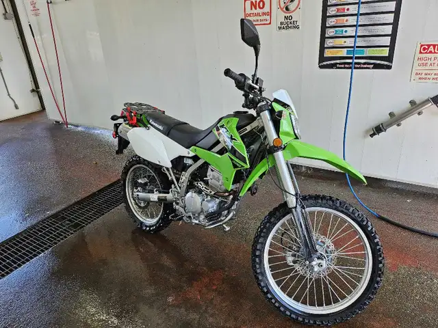 2023 KLX 300 Dual Sport Street Legal Bike in Dirt Bikes & Motocross in Delta/Surrey/Langley - Image 4