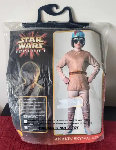 Like New 90's Star wars Anakin Skywalker costume for ages 3-4. , View more