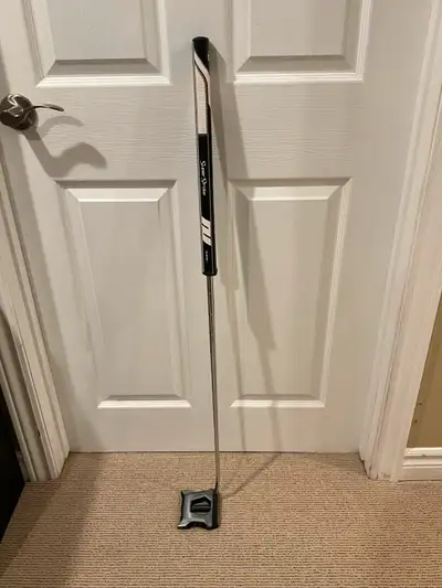 Brand new 41” Arm Length Mallet putter wit SIK face technology. Includes brand new head cover.