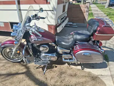 Selling 2001 Kawasaki Vulcan 1500 Nomad call or text 403-360-5252 for more info. $4500