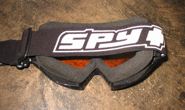Spy Ski Goggles in Ski in Belleville - Image 3