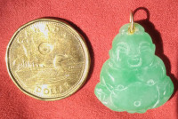 Pendentif jade Bouddha rieur biface