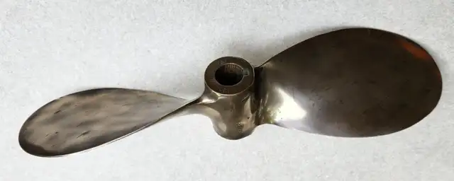 Sailboat propeller in Boat Parts, Trailers & Accessories in Kitchener / Waterloo - Image 2