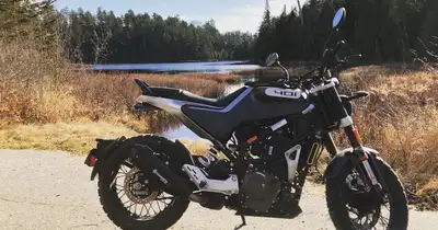 I am reluctantly selling my 2020 Husqvarna Svartpilen 401 (family growing/need a second car). It’s l...