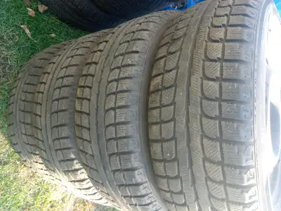 Snow tires on rims 225/70/17 235/60/16 tires r new 195/65/15 255/55/18 brand new only one of each Su...