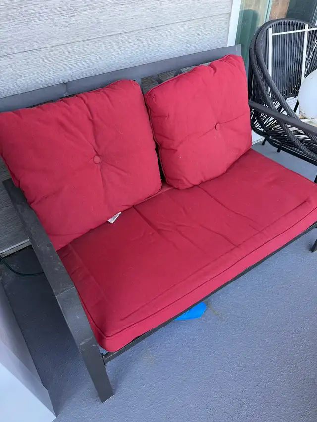 Patio Set in Patio & Garden Furniture in Bedford - Image 2
