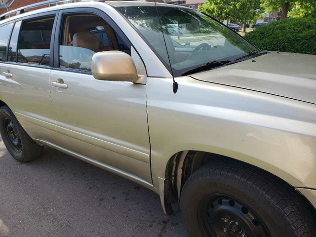 Toyota Highlander LE in Cars & Trucks in City of Toronto