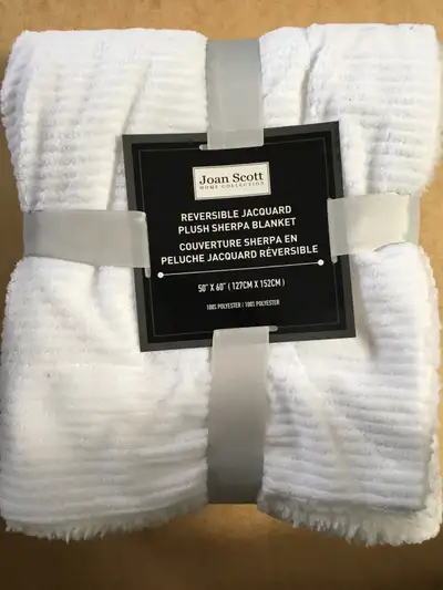 Plush sherpa blanket/throw, View more
