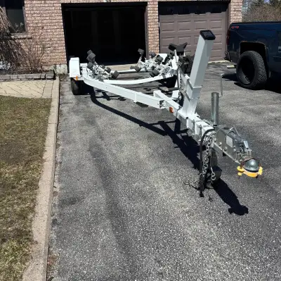 It is a easy loader 6.0 boat trailer and You can fit a up to a 23 foot boat, tandem axle trailer wit...