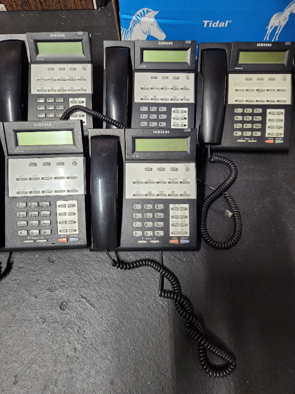 samsung DCS 12 button telephones x 5 in Other in Kitchener / Waterloo