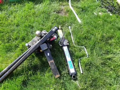 Rv hitches in good condition call 250 878 0106 $325 for all