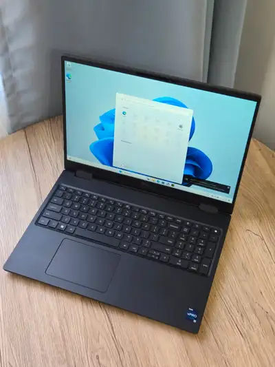 Dell Precision 7670 V-PRO i7 12850HX/32GB/512 SSD/16" /A2000 8GB, View more