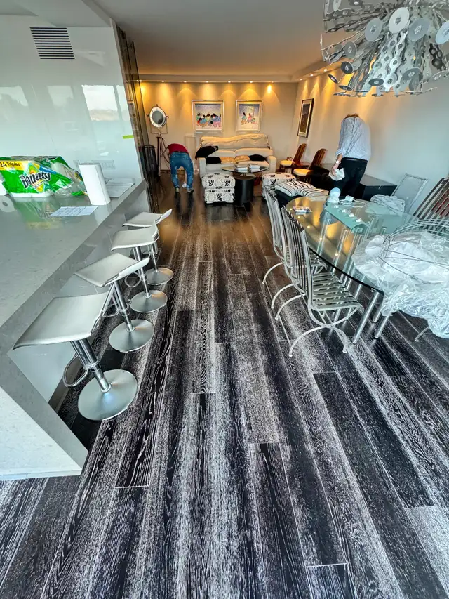 Professional Hardwood Flooring & Full Interior Renovations in Renovations, General Contracting & Handyman in City of Toronto - Image 7
