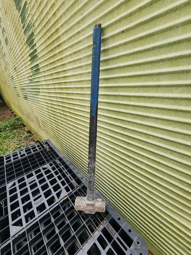 6 Lb. Long Handle Sledge Hammer65048385789441126