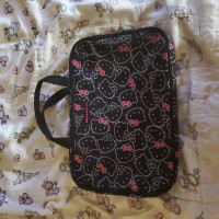 MINT CONDITION PINK HELLO KITTY BAG