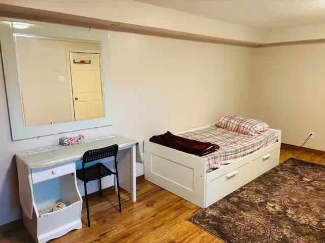 Walkout Basement for Rent in Long Term Rentals in Woodstock - Image 2