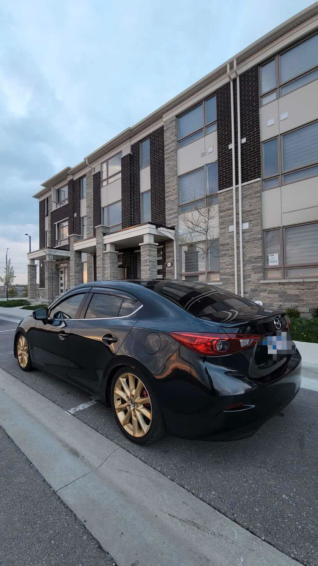 2015 Mazda 3 LOW KM + SAFETY in Cars & Trucks in City of Toronto - Image 2