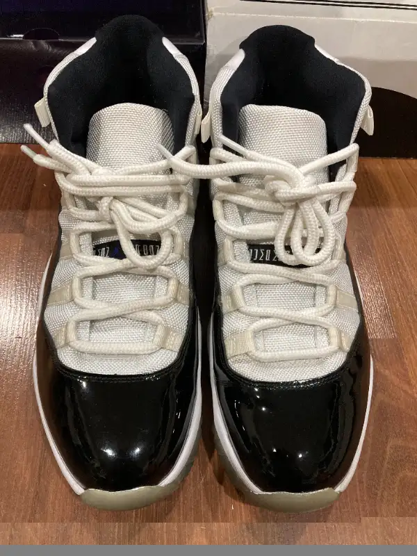 jordan concord 11 2012 release mens sz 10.5 in Men's Shoes in Oakville / Halton Region - Image 4