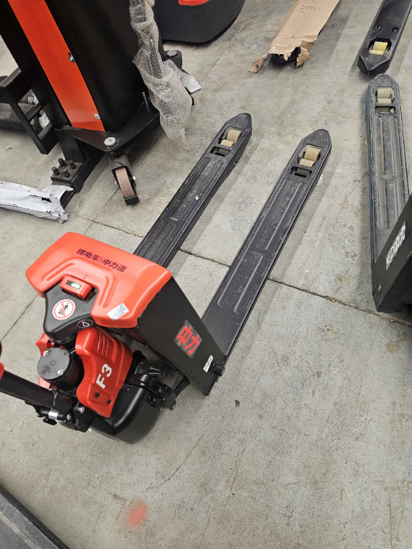 Li-Ion Electric Pallet Truck/Jack - 3300lbs - 100% Electric ! in Other Business & Industrial in City of Halifax - Image 4