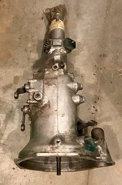 1958 Nash 3-speed manual transmission. Was working fine when pulled