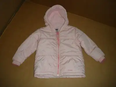OLD NAVY girls light pink,lightweight, zipped, hooded winter jacket. Nylon outer shell with a polyur...