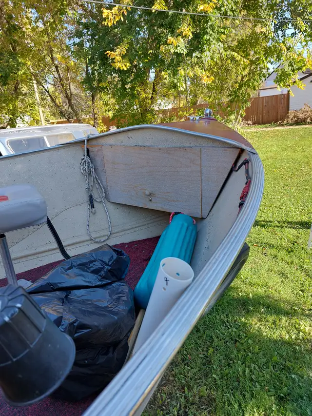Fishing Boat in Powerboats & Motorboats in Saskatoon - Image 5