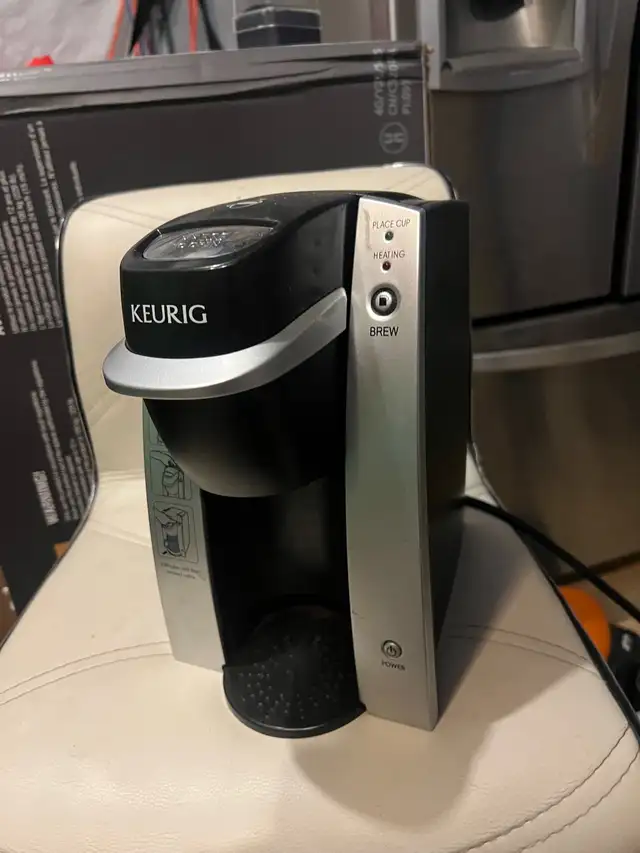 Keurig K130 In-Room Brewing System B130 in Coffee Makers in Brantford - Image 6