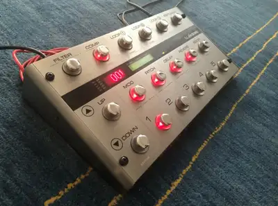 TC Electronic G System | High Quality Multi-Effects Midi Board, View more