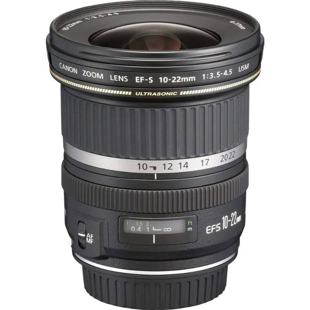 Canon EF-S 10-22mm f/3.5-4.5 USM Wide Angle Zoom in Cameras & Camcorders in Markham / York Region