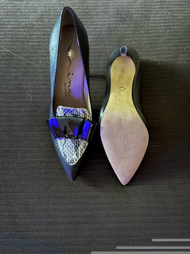Women’s Size 7 Shoes in Women's - Shoes in Bedford - Image 3