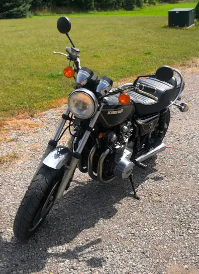 Fully restored 1978 Kawasaki KZ1000LTD New battery, new seat, new tires, new paint job