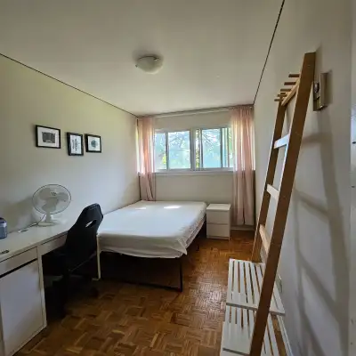 ✨ Room for Rent – Don Mills & Eglinton! ✨ Prime location • TTC • Fully furnished Looking for a clean...