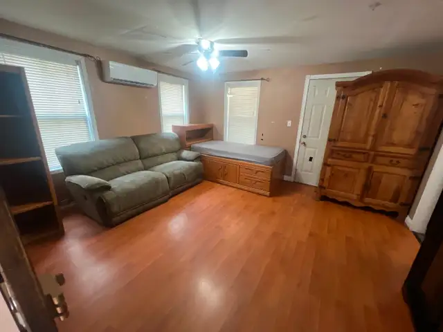 Room for Rent in Belleville in Room Rentals & Roommates in Belleville - Image 2