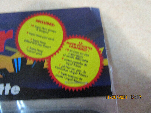 VINTAGE 1995 CANADA POST OFFICE STAMP PACK in Arts & Collectibles in Port Alberni - Image 3