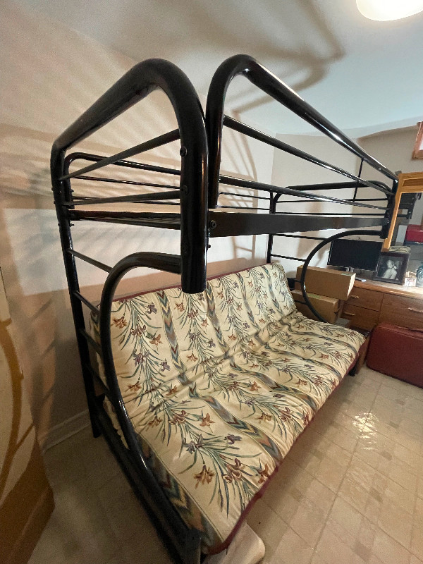 Sofa Bunk bed Beds & Mattresses Mississauga / Peel Region Kijiji