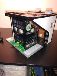 LEGO-(knockoff) Starbucks
