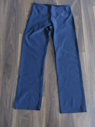 Ladies Medium Tuff Athletics Bottoms - Ladies - Medium - Tuff Athletics - Bottoms $5 Pick up is loca...