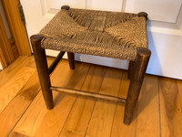 Vintage Rush Woven and Oak Wood Foot Stool