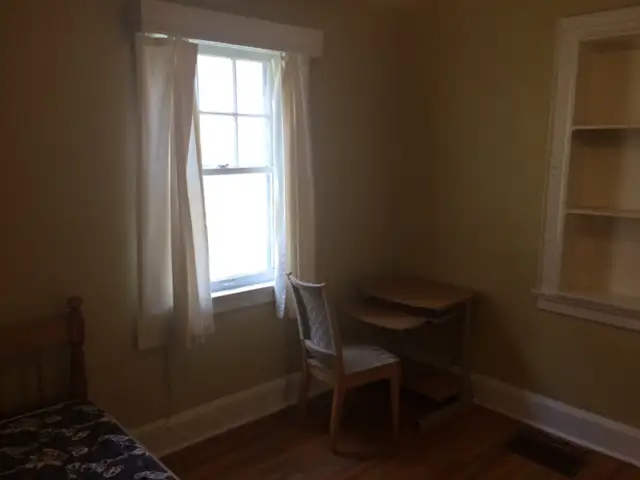 Waterloo Student Rooms Rental in Room Rentals & Roommates in Kitchener / Waterloo - Image 6
